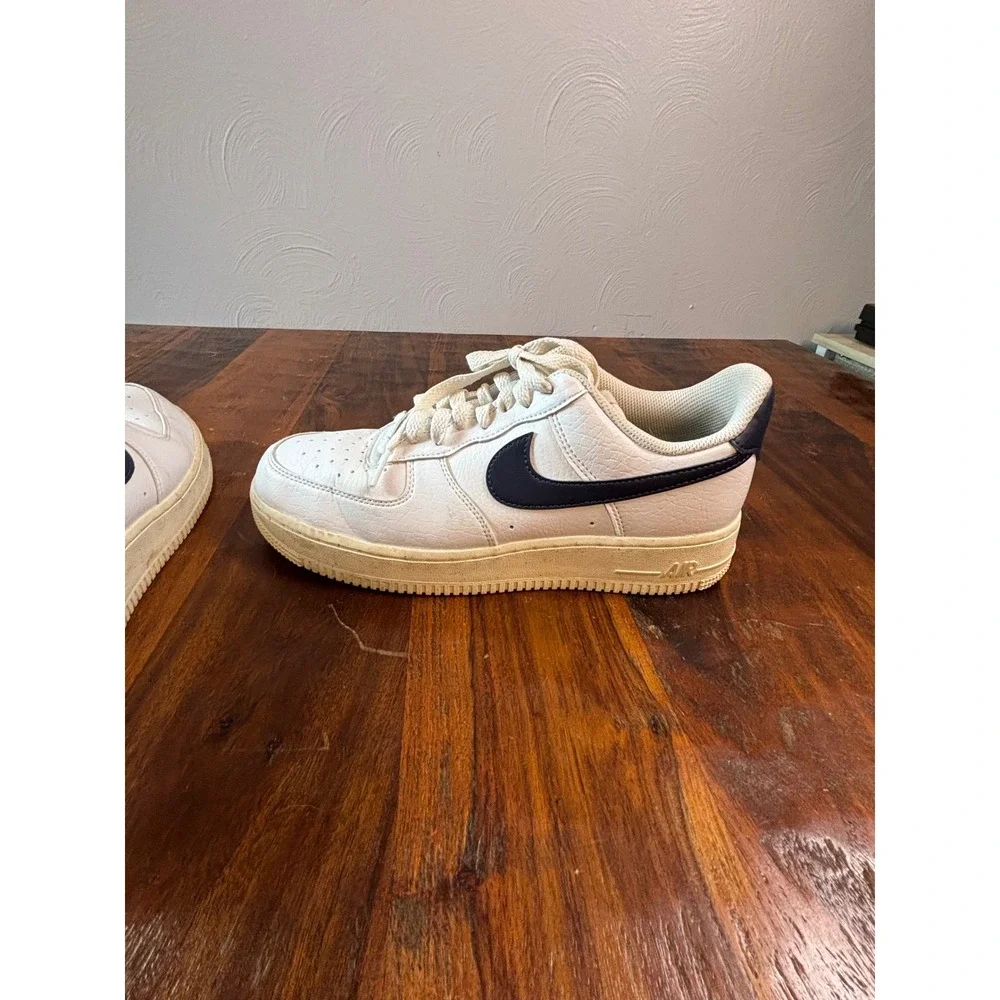 Nike Air Force 1‎ 07 Low Womens White Navy Gold Sneakers FZ6768-100 Size 9
